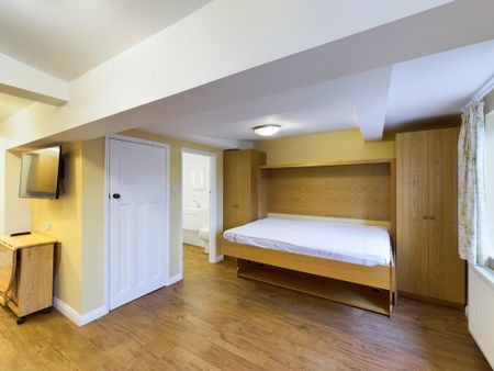 Studio to rent - Photo 5