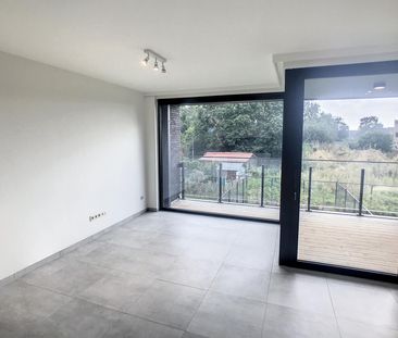 Prachtig nieuwbouw appartement met 2 ondergrondse autostaanplaatsen - Photo 1