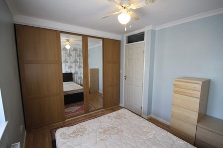Pinkcoat Close, Feltham, Middlesex,TW13 - Photo 3