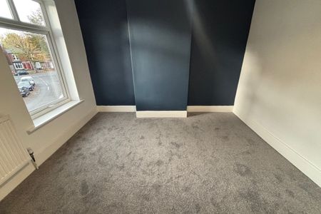 Gladys Road - Photo 4