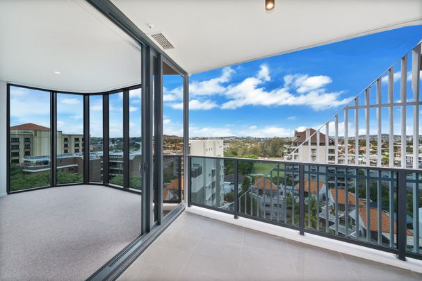 Valencia Residences - Photo 1