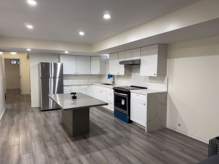 For Lease - 118 Blackwell Crescent Unit# Bsmt, Bradford West Gwillimbury, Ontario - Photo 4