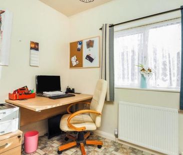 3 bedroom house to rent Leybourne Drive, NG5 - Photo 6