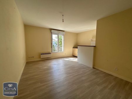 Location Appartement 2 pièces 33m² POITIERS 86000 - Photo 2