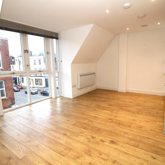 St. Martins Walk, Dorking - 1 bedroomProperty for lettings - Seymours - Photo 1