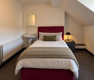ROOMS AVAILABLE NOW, Stranmillis Gardens, Belfast, BT9 5AS - Photo 5