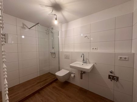 Helle, moderne 1-Zimmer-Wohnung mit Balkon in Rohnhof zu vermieten - Photo 2