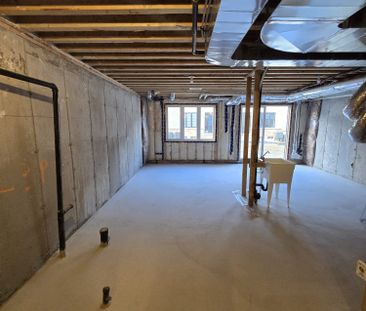 For Lease - 2025 Horace Duncan Crescent, Oshawa, Ontario - Photo 4