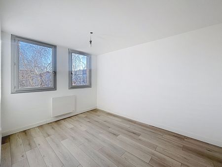 Location Appartement 3 pièces 72m² - Photo 2