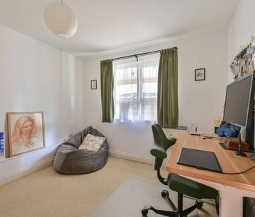 2 bedroom flat to rent - Photo 6