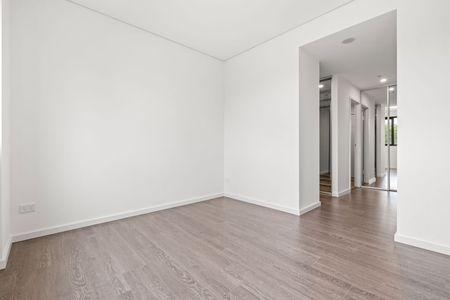 Level 2, 201/8-10 Moore Street, West Gosford - Photo 2