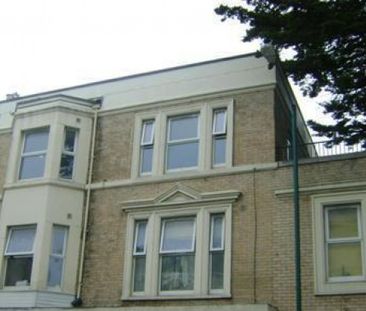 2 Double Bedroom Student Maisonette with terrace balcony - Lansdowne - Photo 2