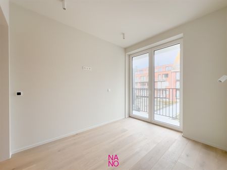 Stijlvol nieuwbouwappartement op een topligging in het centrum van Knokke op een zucht van de zee en het strand in een kleine residentie. - Photo 5