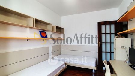 Quadrilocale in Affitto in Via Giuseppe Prezzolini 31 a Roma - Photo 4