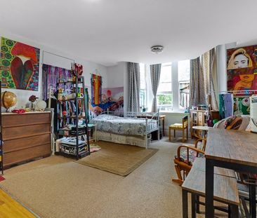 61 London Road, Canterbury - Photo 2