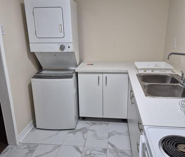 For Lease - 9 Hawkridge Trail, Brampton, Ontario - Photo 2