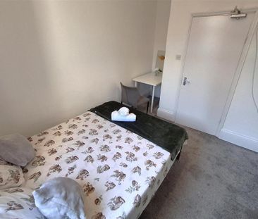5 bedroom house share to rent - Photo 1