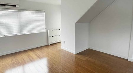 3 Bedroom Home in a quiet cul de sac - Photo 3