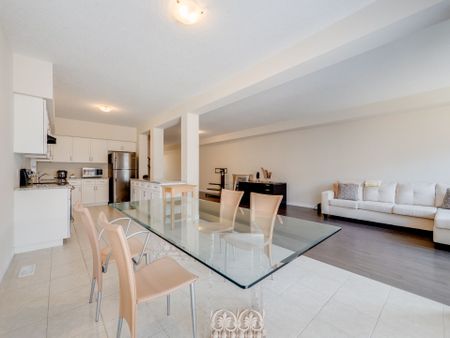 For Lease - 11 Burcombe Cross Unit# Upper Bdrm, Guelph, Ontario - Photo 3