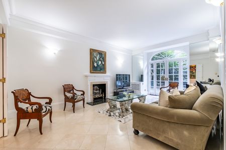 4 bedroom flat to rent - Photo 3