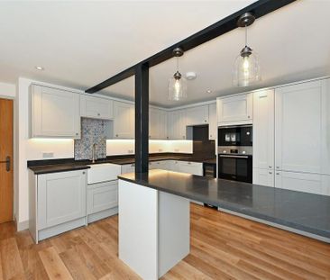 2 bedroom detached house to rent - Photo 4
