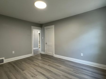 For Lease - 27 Water Street Unit# unit B, St. Catharines, Ontario - Photo 5