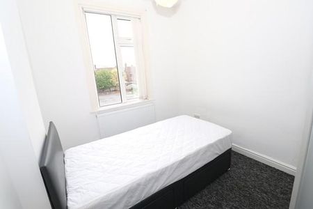 4 bedroom house share to rent - Photo 3