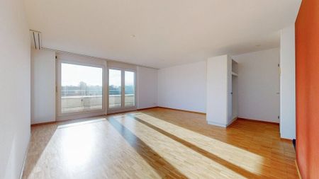 Appartement mansardé à la périphérie de la ville - Photo 3