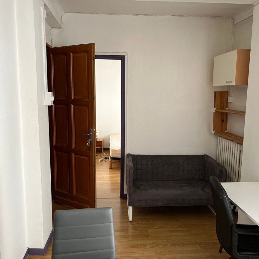 Location Appartement 1 pièce 25m² - Photo 1