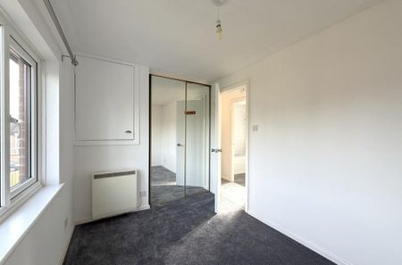 2 bedroom semi-detached house to rent - Photo 4