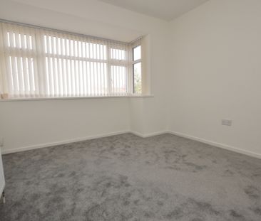 3 Bedroom Semi-Detached House - Photo 5