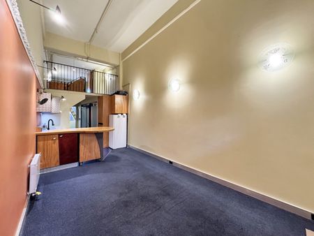 Welcome home to 1M/51 Webb Street - Photo 2