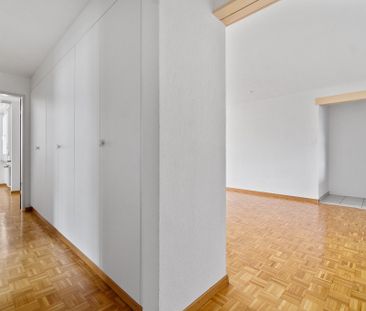 Appartement très lumineux de 4.5 pièces au 4ème étage - Photo 6