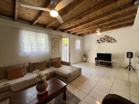 Maison quatre pièces aux coeur des Abymes - Photo 3