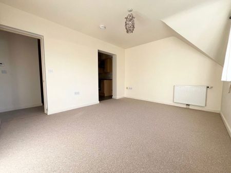 PORTCHESTER ROAD, SPRINGBOURNE - Photo 2