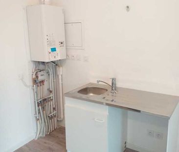 Location Appartement 2 pièces 40m² LA VILLE AUX DAMES 37700 - Photo 2