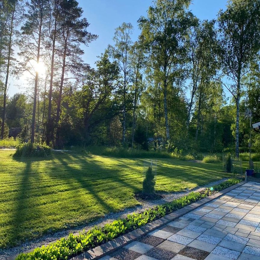 Riddarbolsslingan, Rimbo - Photo 1