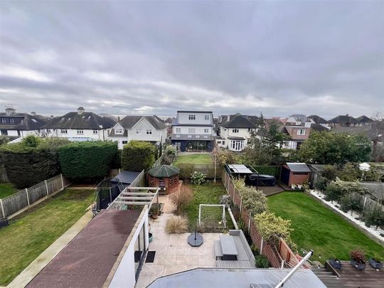 4 bedroom semi-detached house to rent - Photo 1