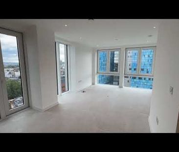 1 Bed Flat, Cendal Cresent, E1 - Photo 4