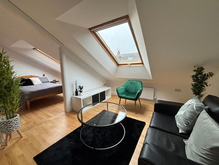 2 Bedrooms, 5 Willowbank Mews Top Floor – Student Accommodation Coventry - Photo 4