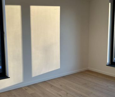 Woning te huur in Zwijnaarde voor € 2.000 met 4 slaapkamers - Photo 3