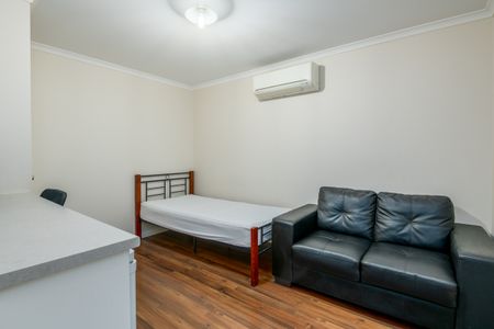 279 Wyndham Street, SHEPPARTON VIC 3630 - Photo 4