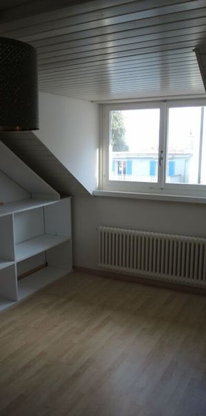 3-Zimmerdachwohnung mit Balkon zu vermieten - Foto 1