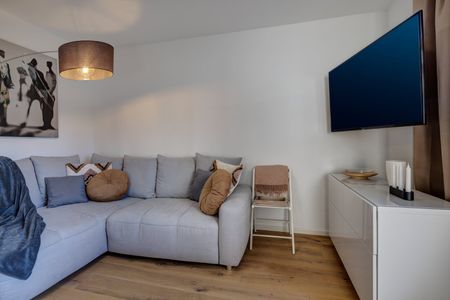 Modernly furnished 2-room apartment for rent - Photo 2