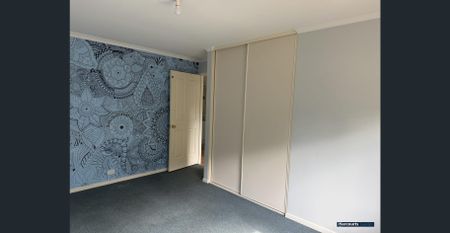 4 or 5 Bedroom Home in Highly Sought After Area - Photo 5