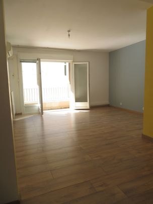 T2/3, 5, Rue Monjardin, Nîmes-Centre, 52m², 530€ HC - Photo 1