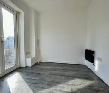 2 bedroom house to rent - Photo 2