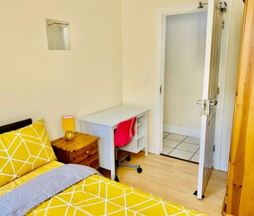 Wolseley Street, Room 2, All Utility Bills Included, Belfast, BT7 1LG - Photo 5