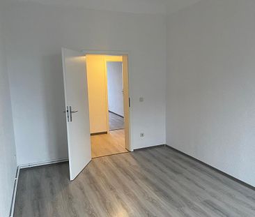 Helle 3-Raum-Wohnung im schönen Ammendorf sucht neuen Mieter! - Foto 6