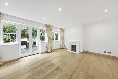 4 bedroom mews to rent - Photo 2